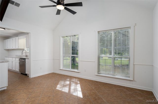 320 PINEVIEW NW, Fayette, AL 35555