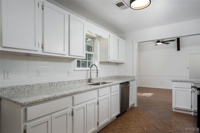 320 PINEVIEW NW, Fayette, AL 35555