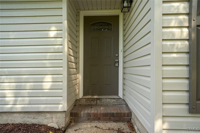 320 PINEVIEW NW, Fayette, AL 35555