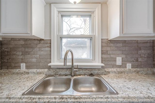 5961 Marvin Street, Taylor, MI 48180