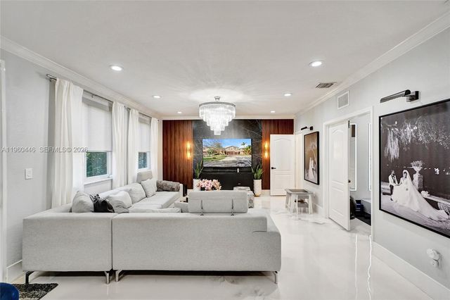 20456 NW 8th Ct, Miami Gardens, FL 33169