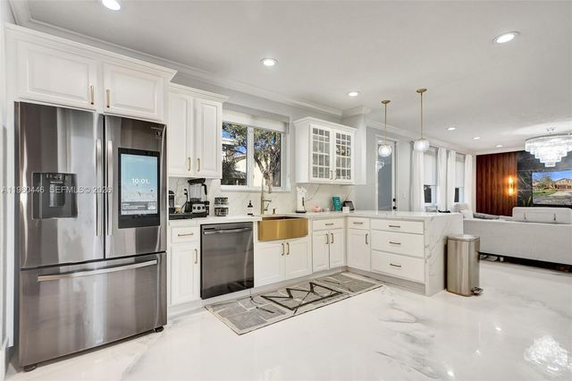 20456 NW 8th Ct, Miami Gardens, FL 33169