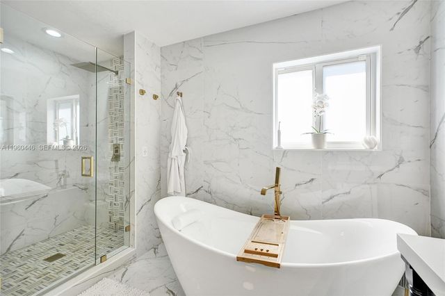 20456 NW 8th Ct, Miami Gardens, FL 33169