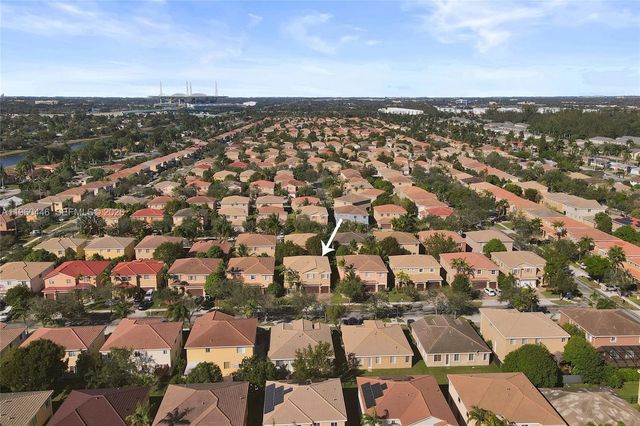 20456 NW 8th Ct, Miami Gardens, FL 33169