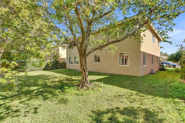 20456 NW 8th Ct, Miami Gardens, FL 33169