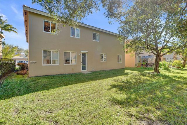 20456 NW 8th Ct, Miami Gardens, FL 33169