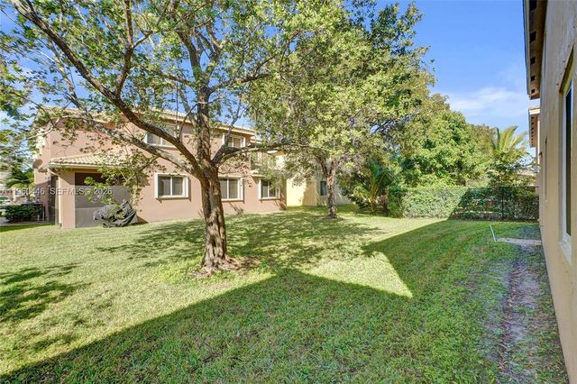 20456 NW 8th Ct, Miami Gardens, FL 33169