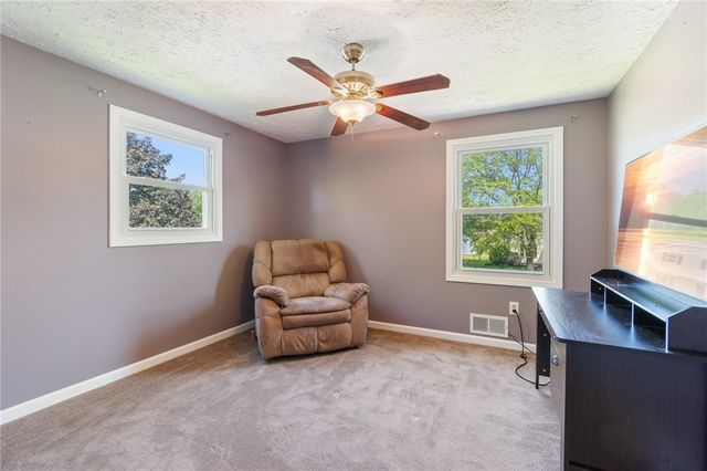 25 Spring Tree Lane, Greece, NY 14612