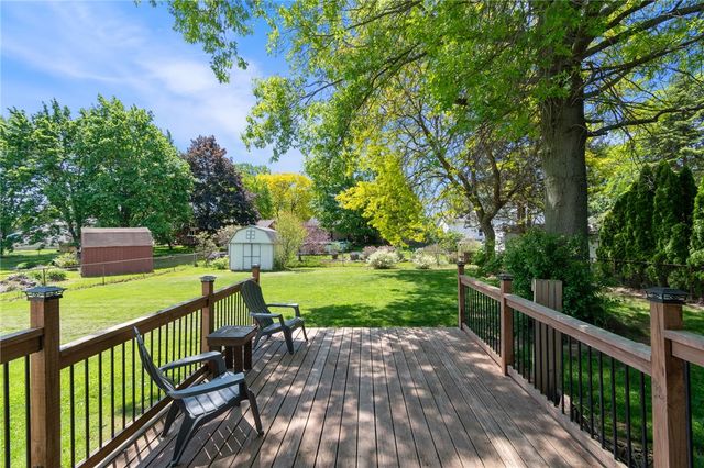 25 Spring Tree Lane, Greece, NY 14612