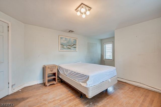 289 Hazel Pl, Union Twp., NJ 07083