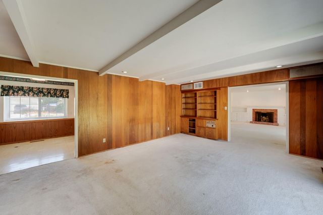 5437 Valhalla Dr, Carmichael, CA 95608