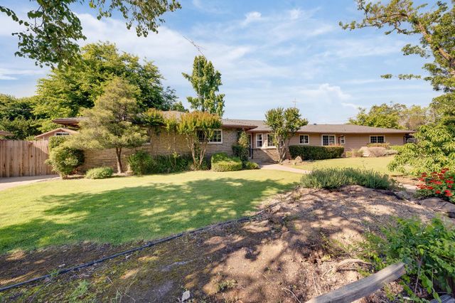 5437 Valhalla Dr, Carmichael, CA 95608
