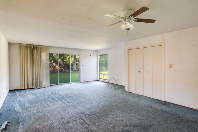 5437 Valhalla Dr, Carmichael, CA 95608