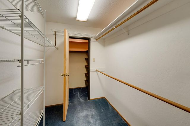 5437 Valhalla Dr, Carmichael, CA 95608