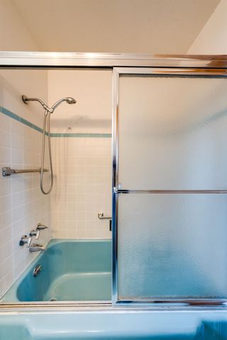 5437 Valhalla Dr, Carmichael, CA 95608