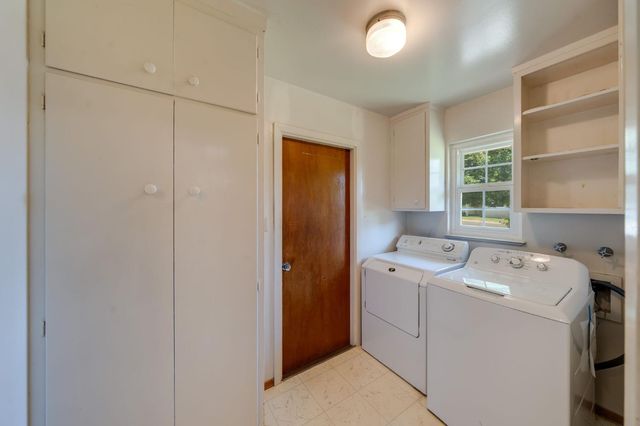 5437 Valhalla Dr, Carmichael, CA 95608