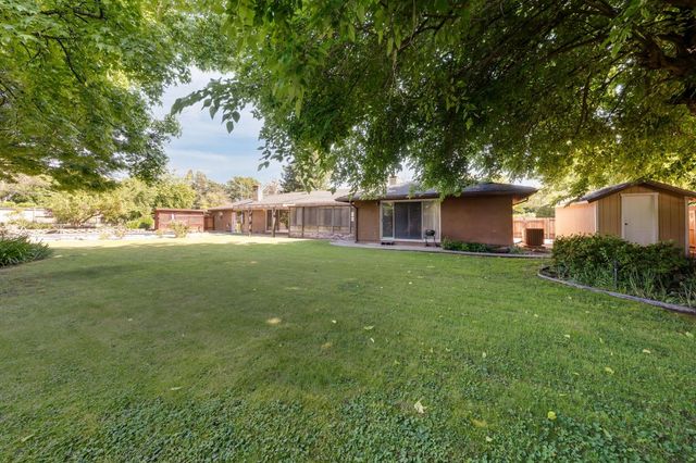 5437 Valhalla Dr, Carmichael, CA 95608