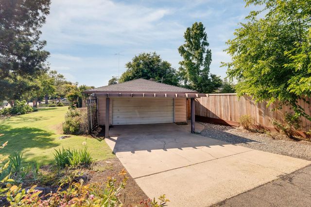 5437 Valhalla Dr, Carmichael, CA 95608