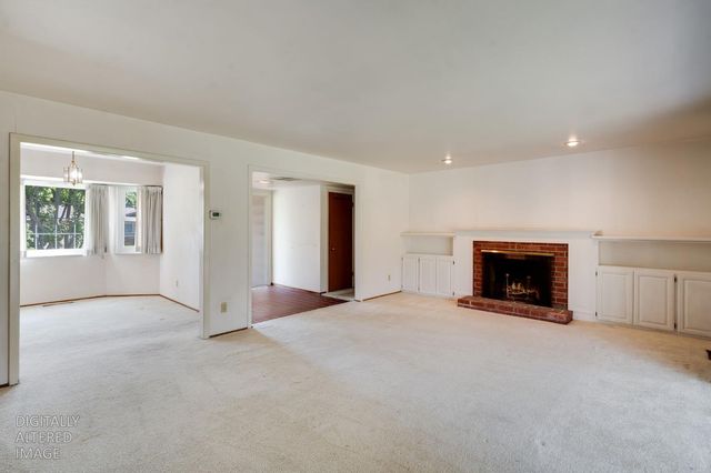 5437 Valhalla Dr, Carmichael, CA 95608
