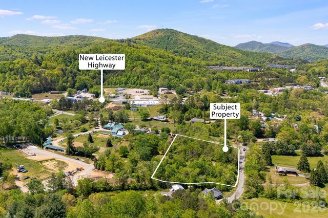 174 Ben Lippen Road, Asheville, NC 28806