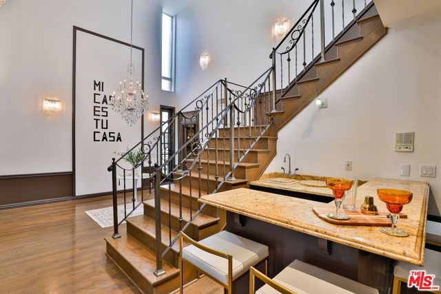 14839 Valley Vista Boulevard, Sherman Oaks, CA 91403