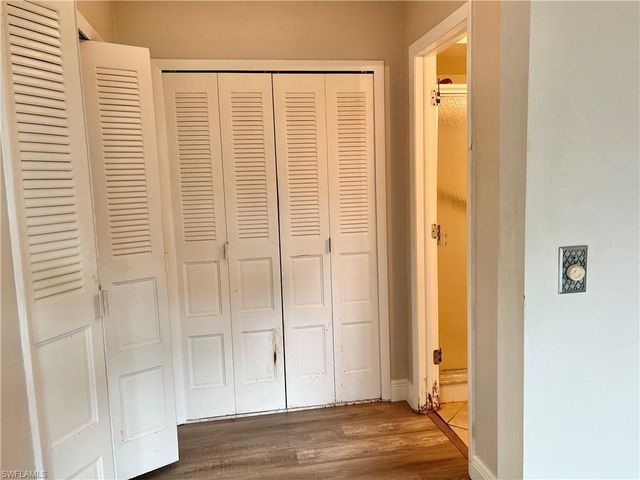 6986 Winkler RD, Fort Myers, FL 33919