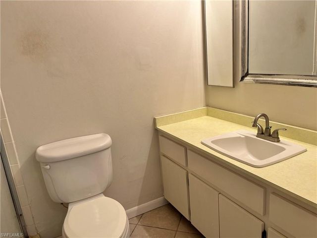 6986 Winkler RD, Fort Myers, FL 33919