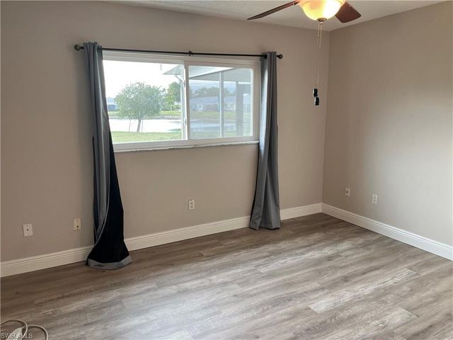 6986 Winkler RD, Fort Myers, FL 33919