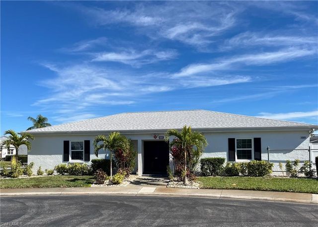 6986 Winkler RD, Fort Myers, FL 33919