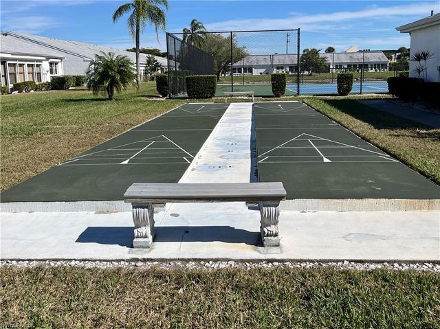 6986 Winkler RD, Fort Myers, FL 33919