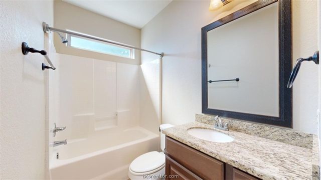 303 Ash Street B, College Station, TX 77840