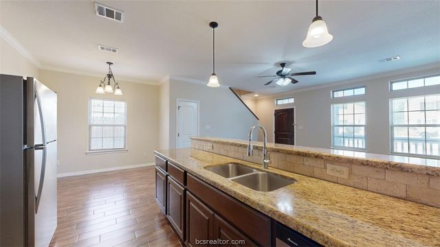 303 Ash Street B, College Station, TX 77840