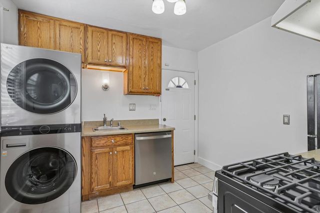 4844 Daisy Street, Oakland, CA 94619