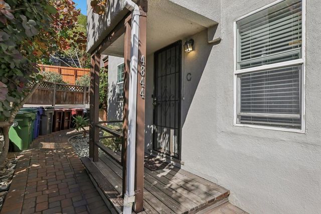 4844 Daisy Street, Oakland, CA 94619