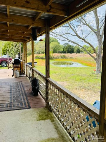 5568 Forest Hills Ln, Milton, FL 32570