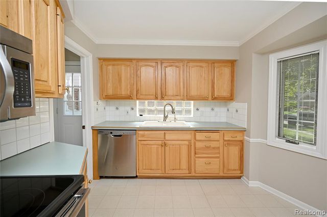 2453 Windemere Road, Birmingham, MI 48009