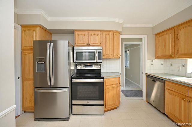 2453 Windemere Road, Birmingham, MI 48009