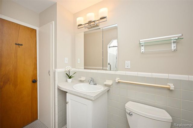 2453 Windemere Road, Birmingham, MI 48009