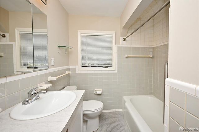 2453 Windemere Road, Birmingham, MI 48009