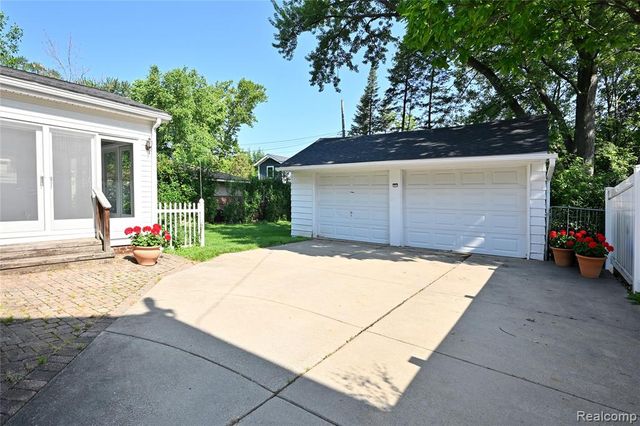 2453 Windemere Road, Birmingham, MI 48009