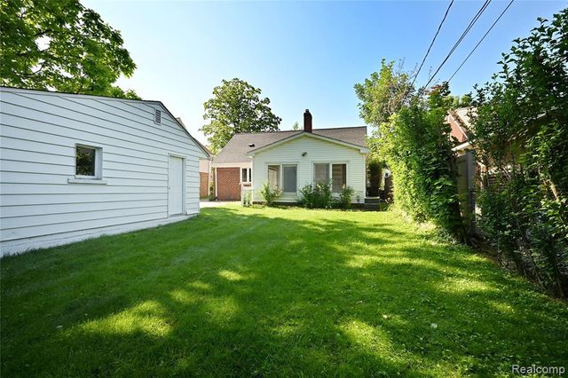 2453 Windemere Road, Birmingham, MI 48009