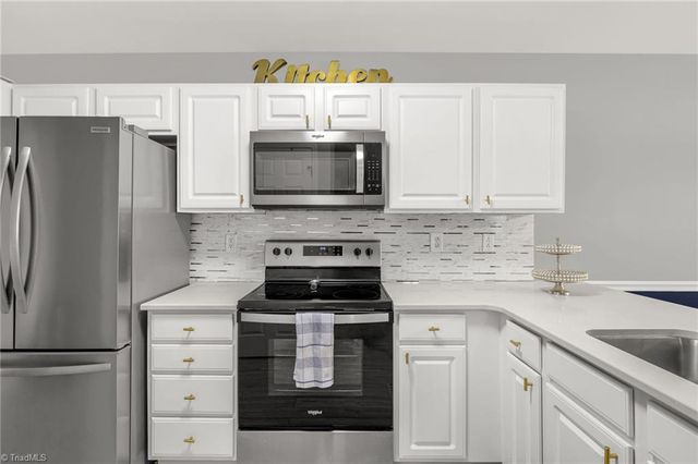 1328 Crosswinds Drive, High Point, NC 27265