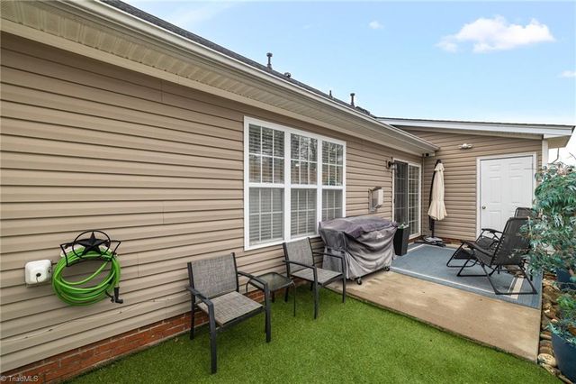 1328 Crosswinds Drive, High Point, NC 27265