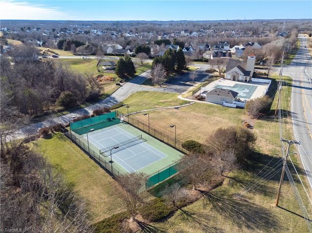 1328 Crosswinds Drive, High Point, NC 27265