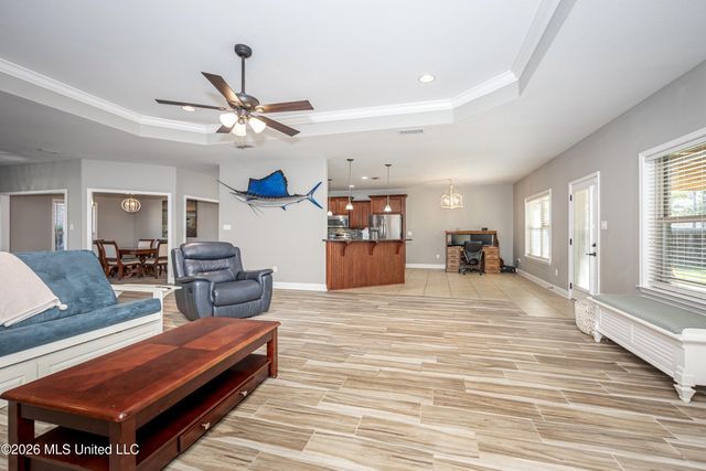 1019 Cardinal Cove, Ocean Springs, MS 39564