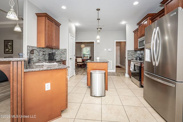 1019 Cardinal Cove, Ocean Springs, MS 39564