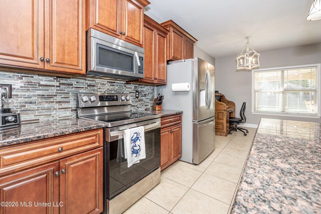 1019 Cardinal Cove, Ocean Springs, MS 39564
