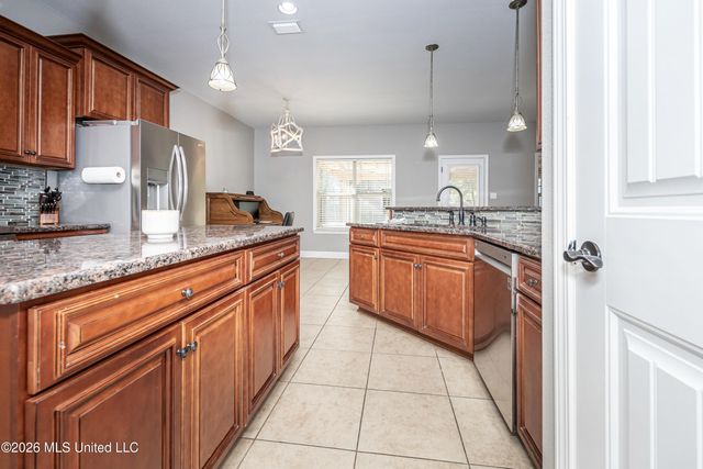 1019 Cardinal Cove, Ocean Springs, MS 39564