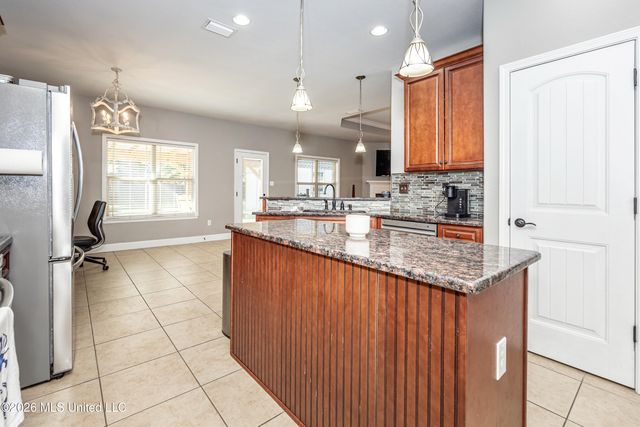 1019 Cardinal Cove, Ocean Springs, MS 39564