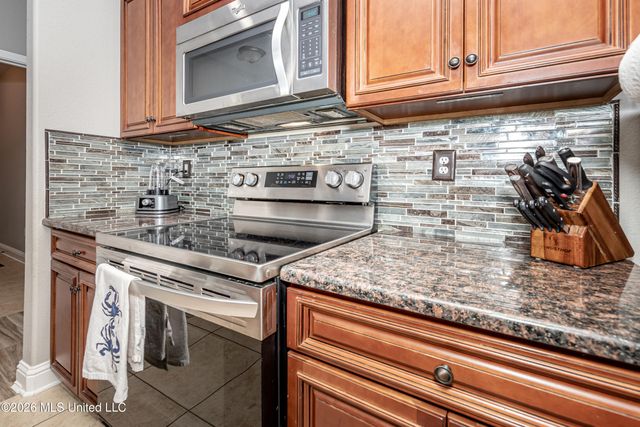 1019 Cardinal Cove, Ocean Springs, MS 39564